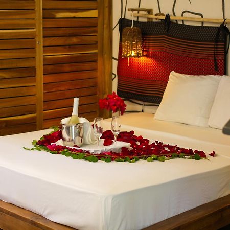 Afreeka Beach Hotel ลาสแตร์เรนาส ภายนอก รูปภาพ