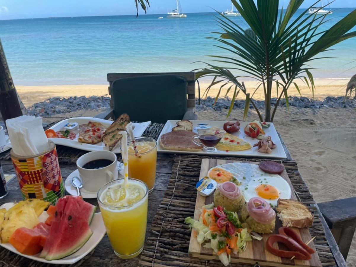 Afreeka Beach Hotel ลาสแตร์เรนาส ภายนอก รูปภาพ