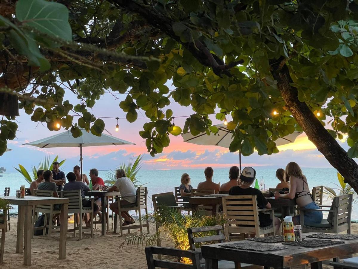 Afreeka Beach Hotel ลาสแตร์เรนาส ภายนอก รูปภาพ