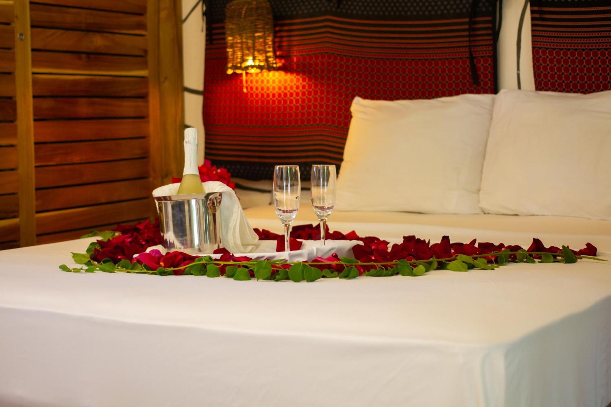 Afreeka Beach Hotel ลาสแตร์เรนาส ภายนอก รูปภาพ