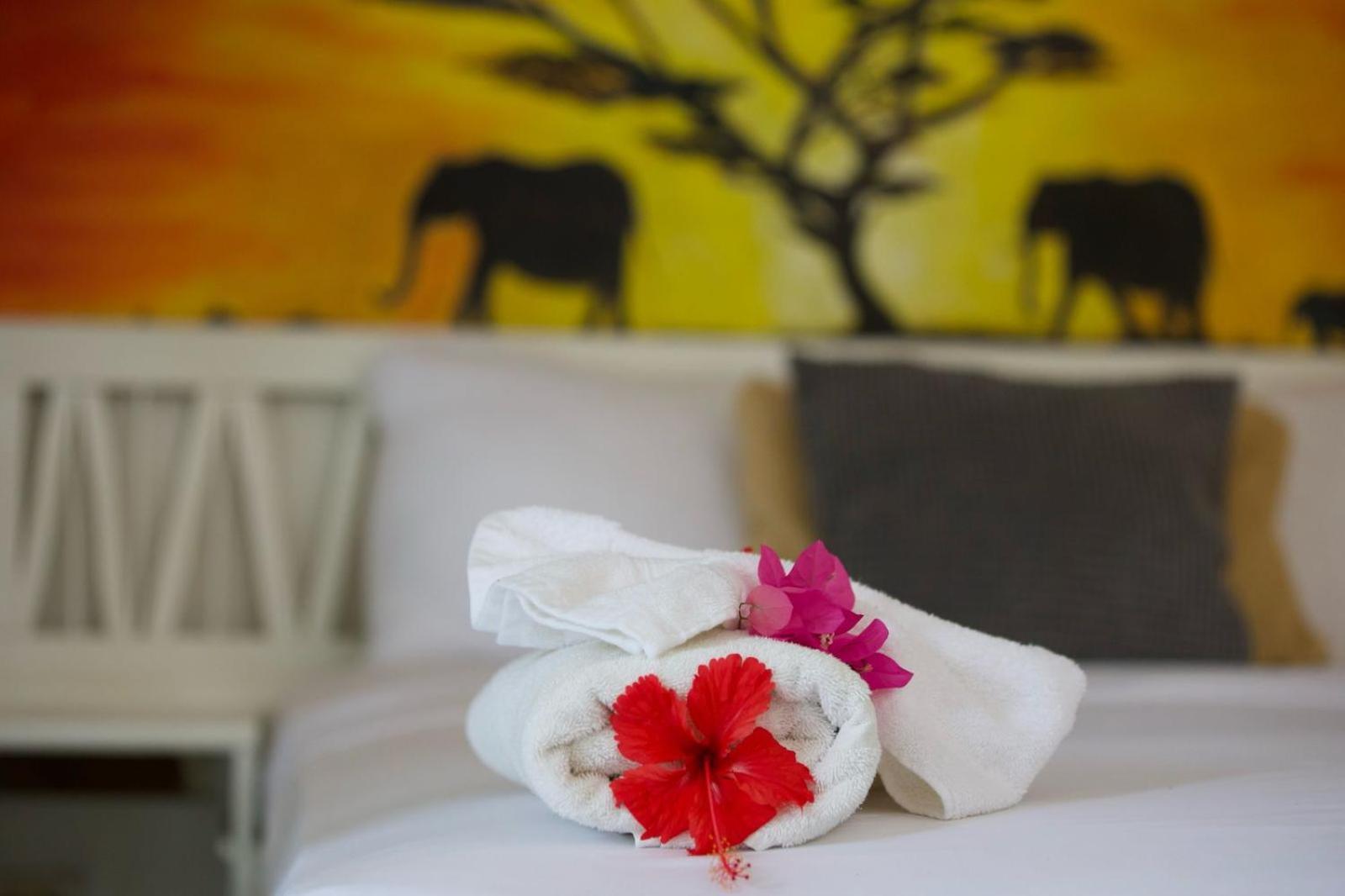 Afreeka Beach Hotel ลาสแตร์เรนาส ภายนอก รูปภาพ
