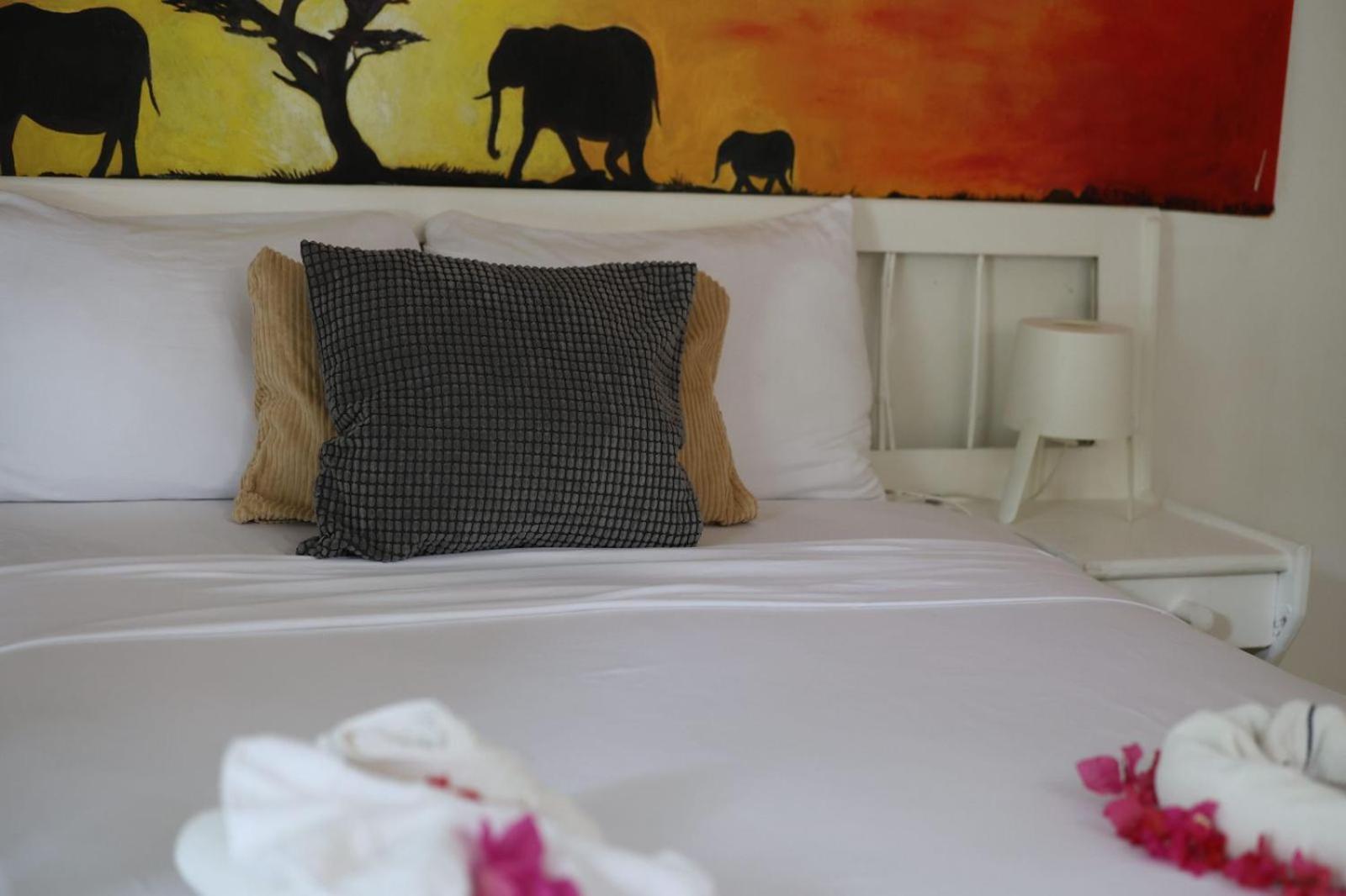 Afreeka Beach Hotel ลาสแตร์เรนาส ภายนอก รูปภาพ